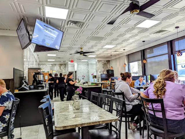 Avi'ari Cuisine - Brunch House