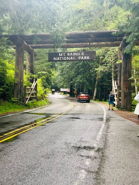 Mt. Rainier National Park Sign