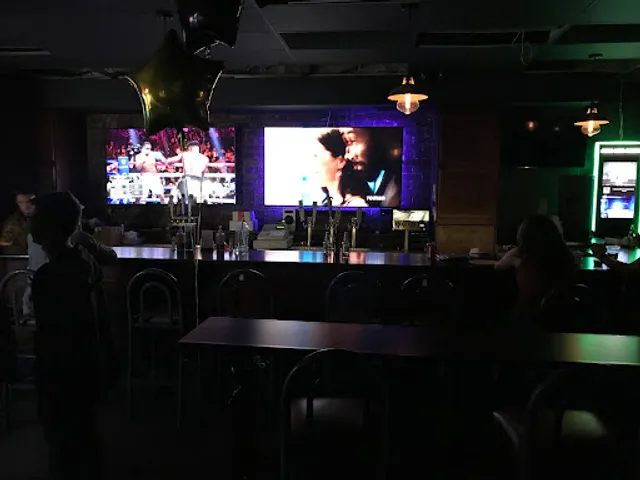 Crown City Billiards & Lounge