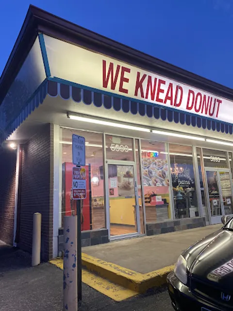 ANNA’S DONUTS & BURRITOS