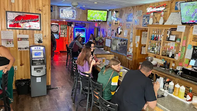 Big T's Saloon & Dive Bar