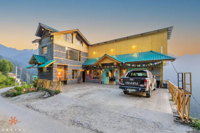 Zostel Shoja (Jibhi)