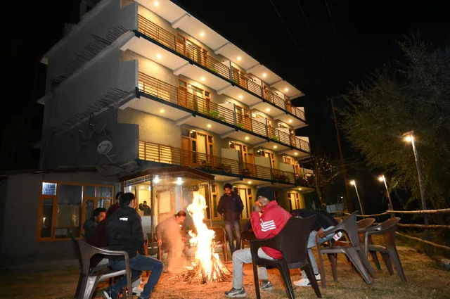 Hotel Nav Nabh Manali