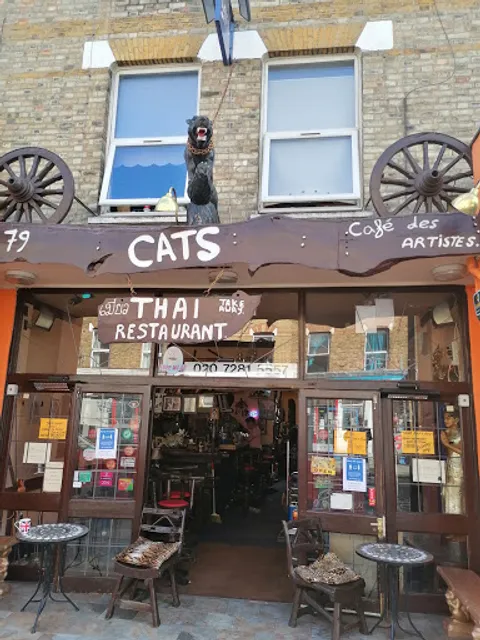 Cats Cafe des Artistes Thai Restaurant