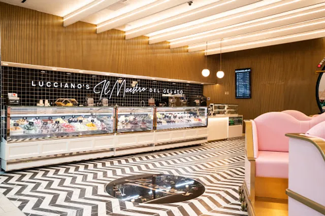 Lucciano's The Florida Mall