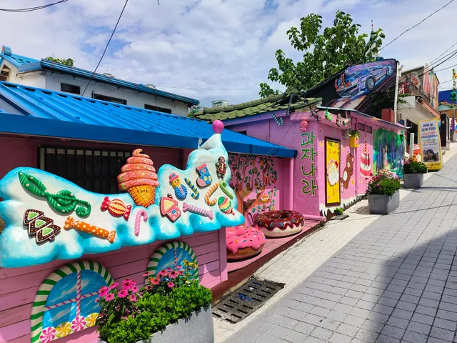 Songwol-dong Fairy Tale Village