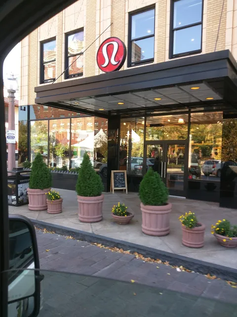 lululemon