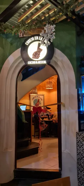 Mezcalería Conejo en la Luna del Valle