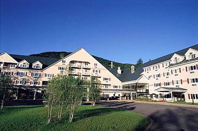 Grand Summit Hotel
