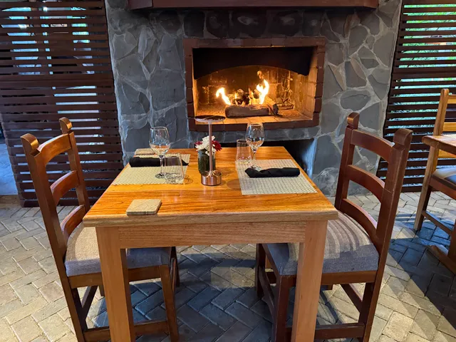 Nomad Restaurant & Lounge