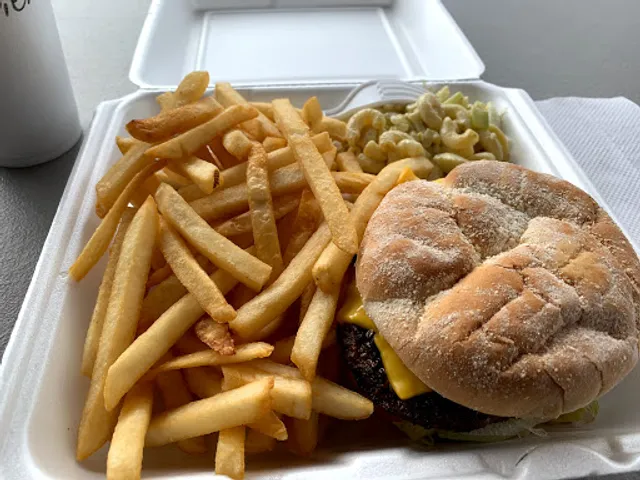 Beef 'n Buns 'n Paradise