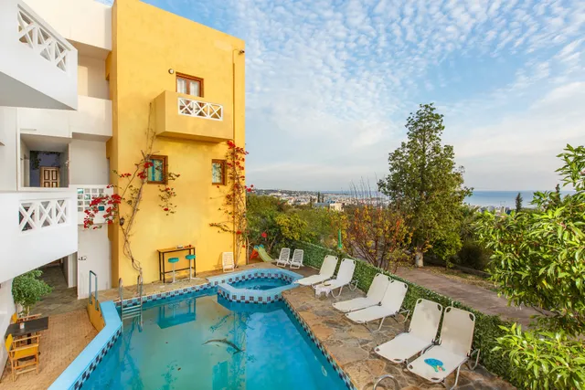 Romantica Hotel Apartments