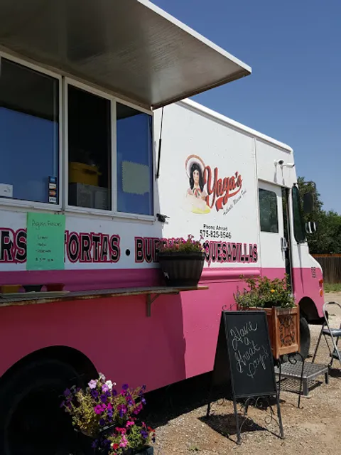 Yaya's Food Truck