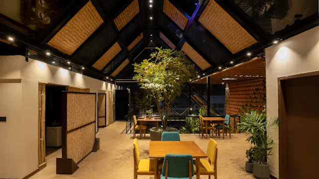 GUSTUM - Progressive INDIAN Kitchen