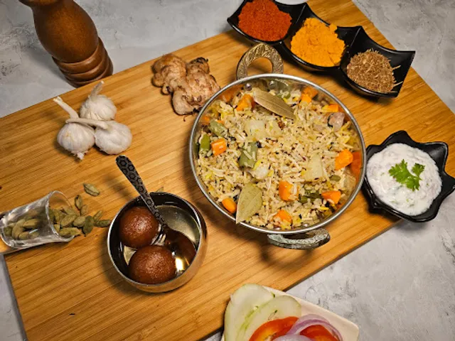 Railofy Hotplate- Order Food In Train In Kanpur