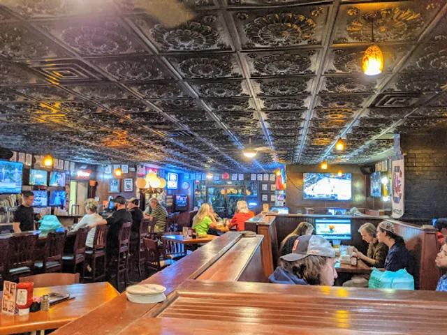 Dagwood's Deli & Sports Bar