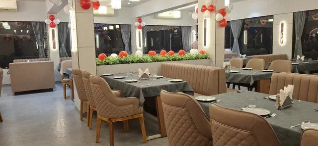 THE GRAND CAPITAL RESTAURANT