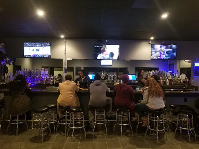 Meet and Greet Bar & Grill