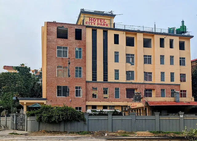 HOTEL CITY PARK