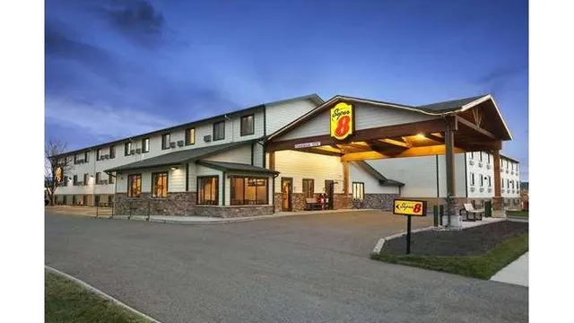 Super 8 by Wyndham Bozeman