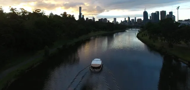 Melbourne Yarra River Cruises - City River Cruises Melbourne