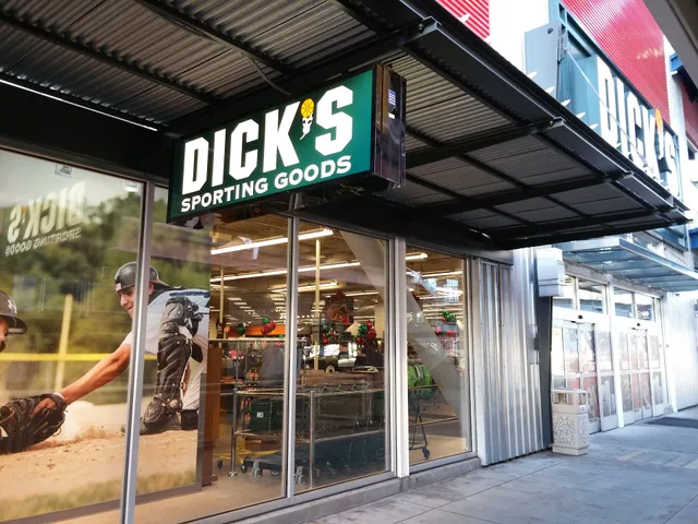 DICK'S Sporting Goods