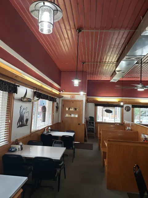 Shirley's Chuckwagon Cafe
