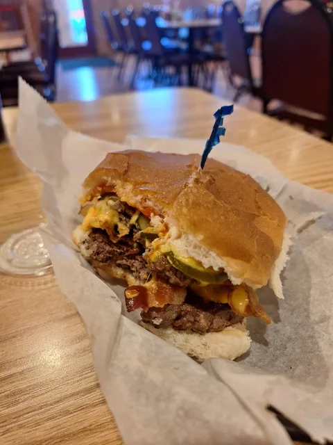 Schlechty's Sports Bar & Grill