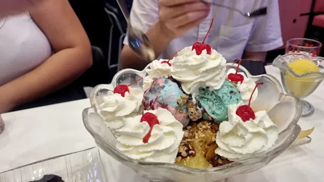 Swensen's At Ekkamai