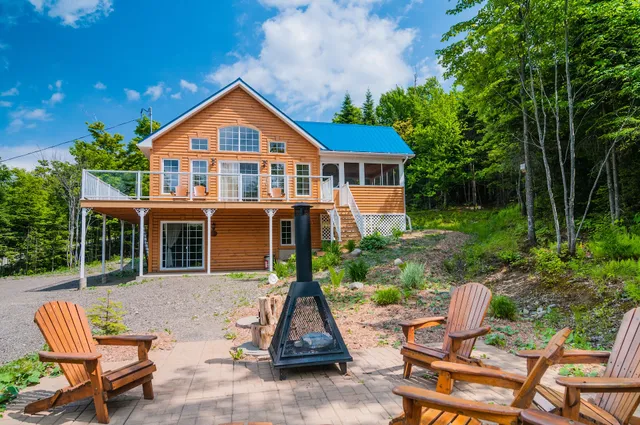 Domaine Des Montagnais (Le)