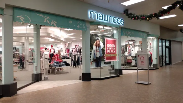 Holiday Village Mall