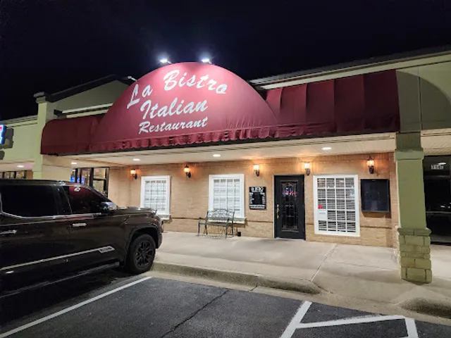 La Bistro Italian Grill