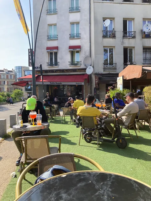 LA TABLE RONDE - Restaurant et Hotel