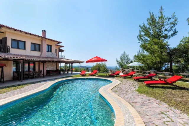 Akritas Ef Zin Villas & Suites