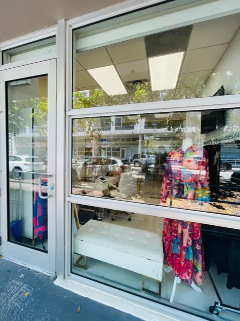 Danittza Zimic Label