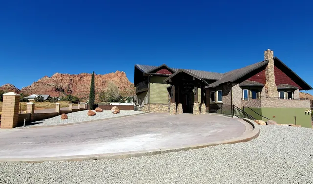 Zion Cliff Lodge - Boutique Lodge in Hilldale