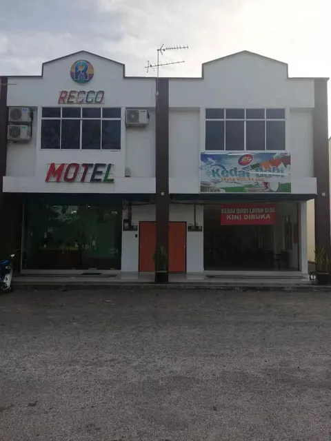 Minshu Stay (Recco Arau)