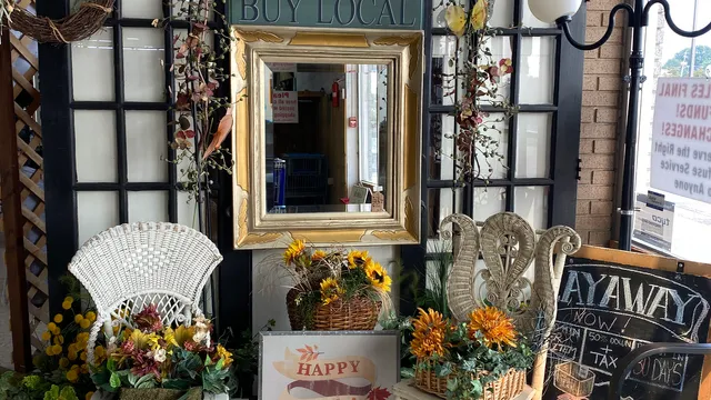 West Main Street Flea Market