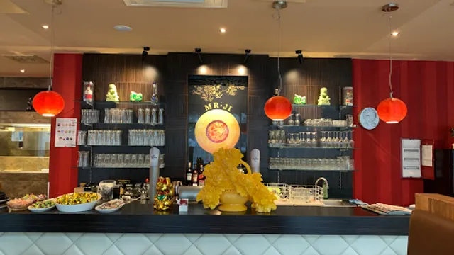 Mr.Ji Sushi-Wok-Mongole BBQ