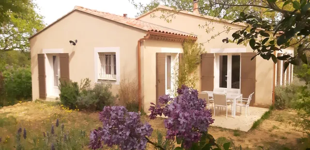 Les Lilas Des Chênes