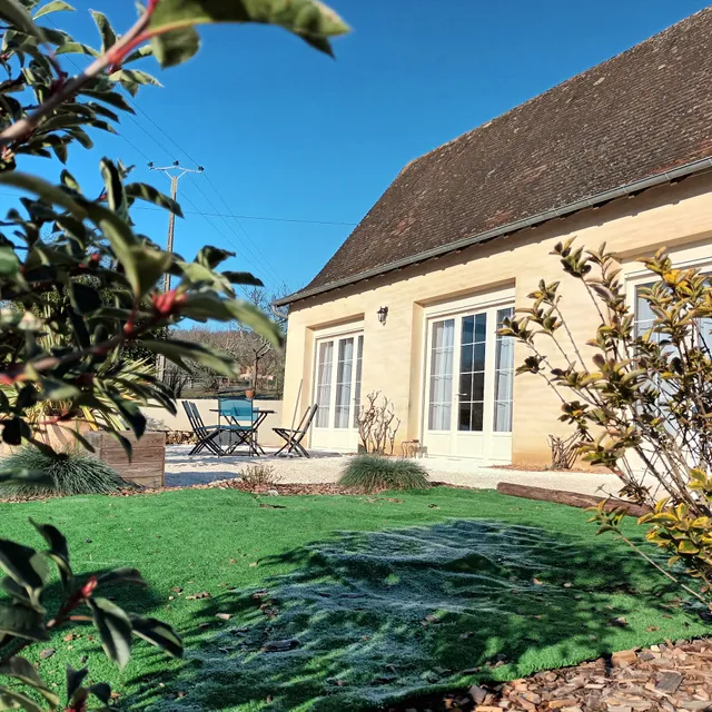 Gîte Dordogne, La maison du lac Lanquais