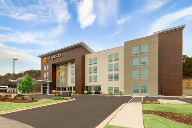 La Quinta by Wyndham Chelsea Birmingham