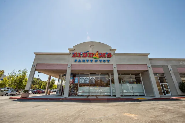 Diddams Party & Toy Store