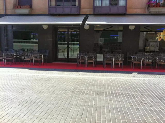 Majestic Premium Bar