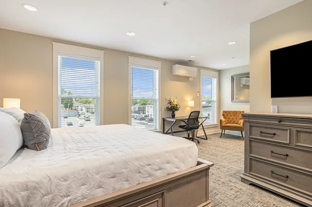 The Royal Hotel & Apartments at Schuler's