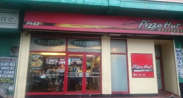 Pizza Hut Sta. Ana