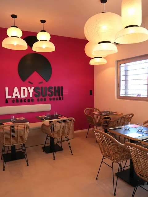 Lady Sushi Saint-Dionisy