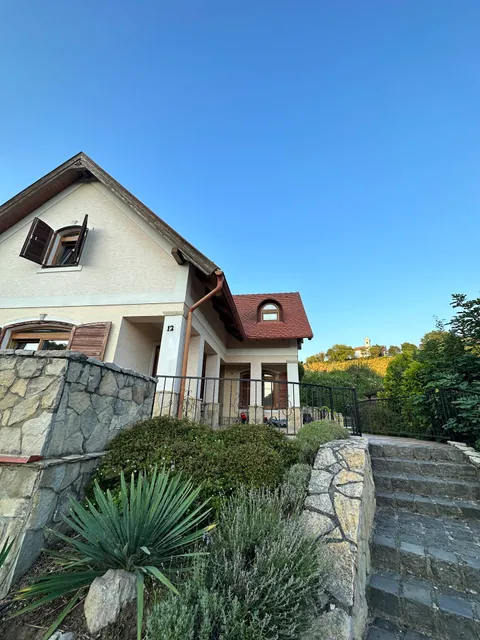 Guest House Nyugalom Szigete