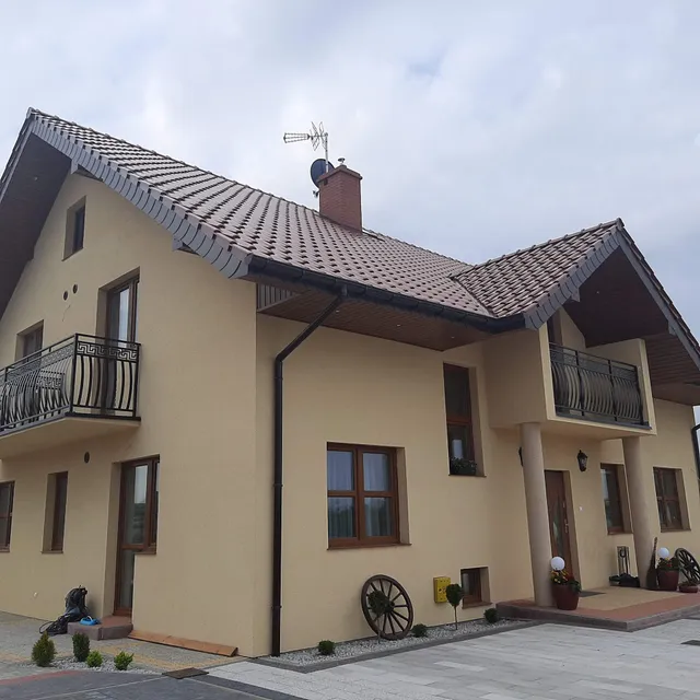 BURSZTYNOWE ZACISZE Domki i Pokoje Gościnne