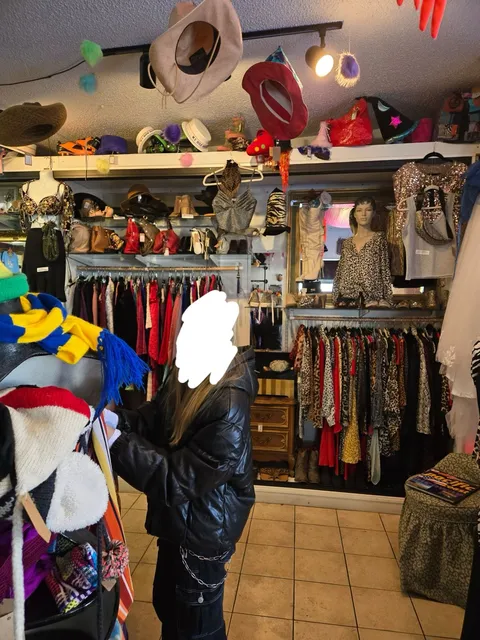 Connie’s Clothesline Thrift Boutique